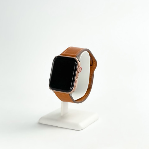 Кожаный ремешок Leather Rivet Clasp на Apple Watch 38/40/41mm Saddle brown Кожаный ремешок Leather Rivet Clasp на Apple Watch 38/40/41mm Saddle brown